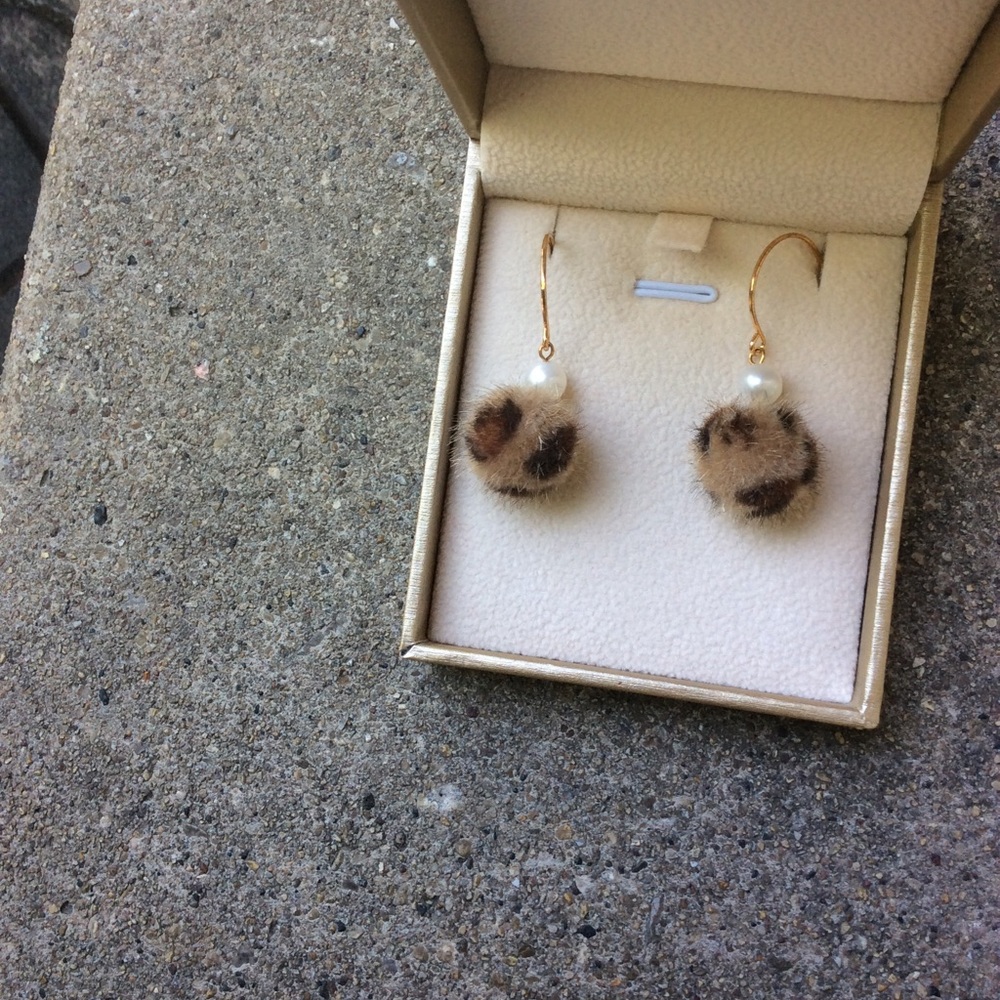 MMK Pearl earrings